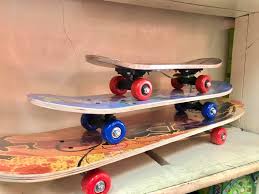 SKATING BOARDS