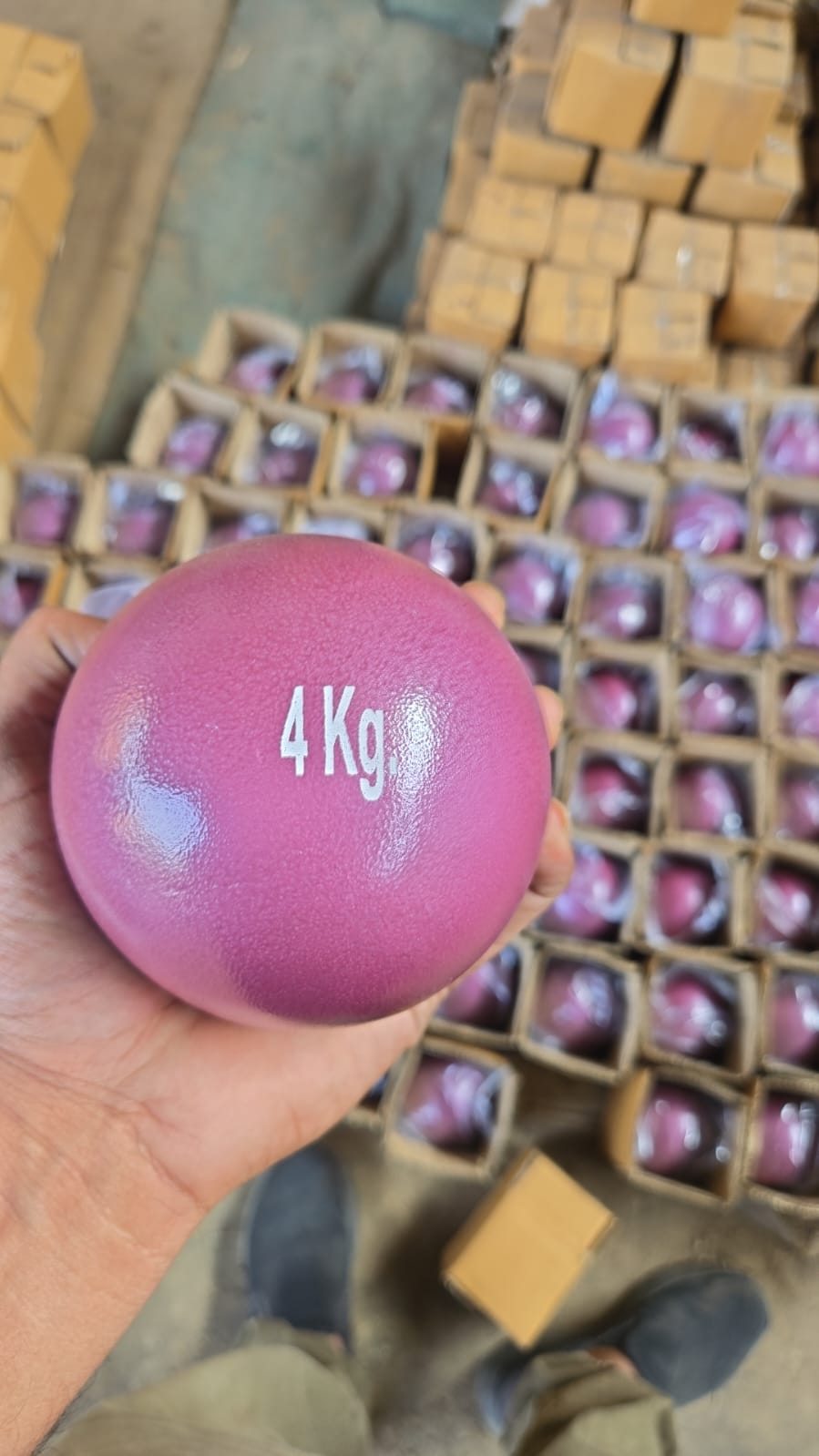 SHOT PUT (4KG)