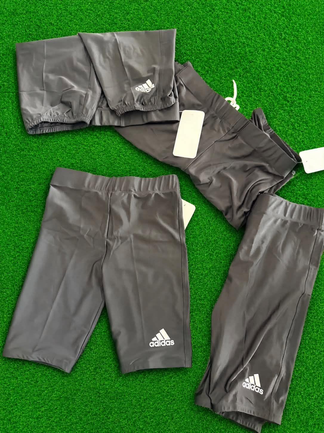 ADIDAS TIGHT SHORT